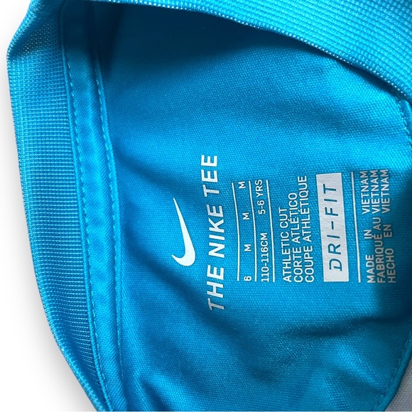 ✨BOYS BLUE NIKE TEE✨ - Picture 4 of 5